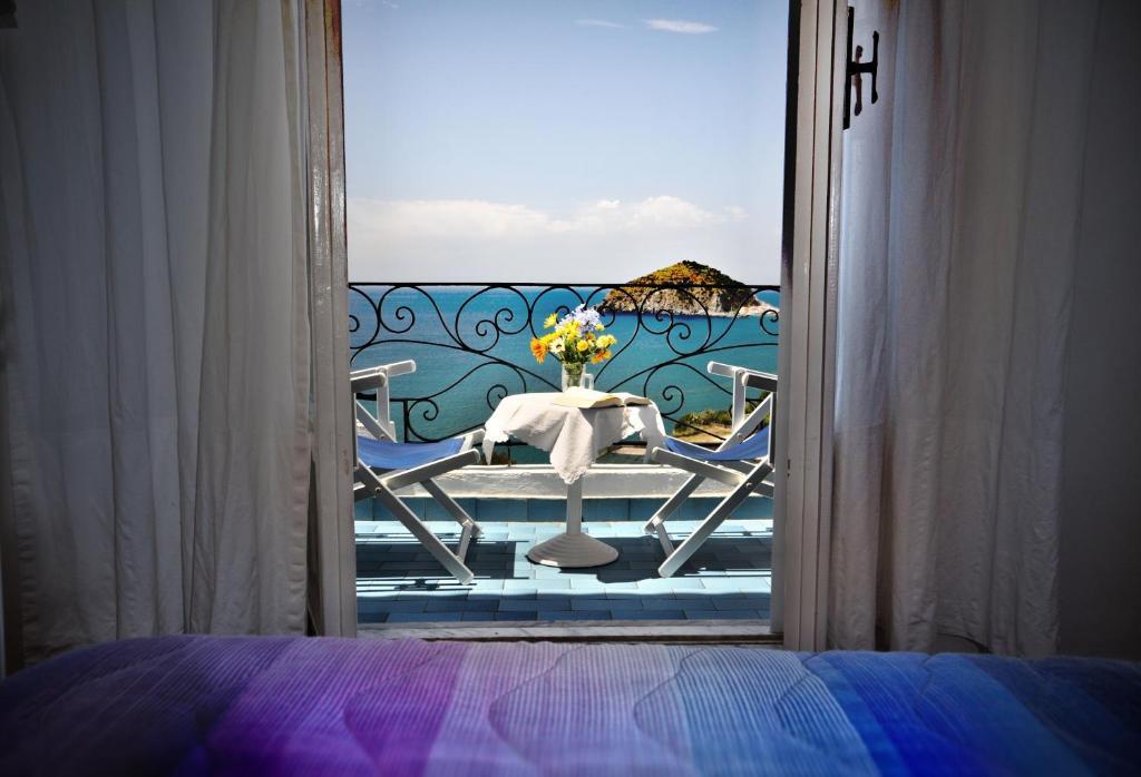 Bed and Breakfast Casa Antonio Barano d'Ischia Екстер'єр фото